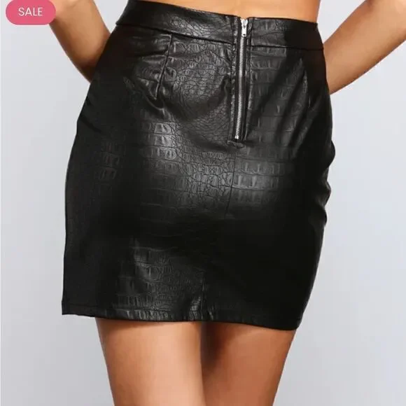 Black Snake Embossed Faux Leather Mini Skirt - Picture 3 of 9